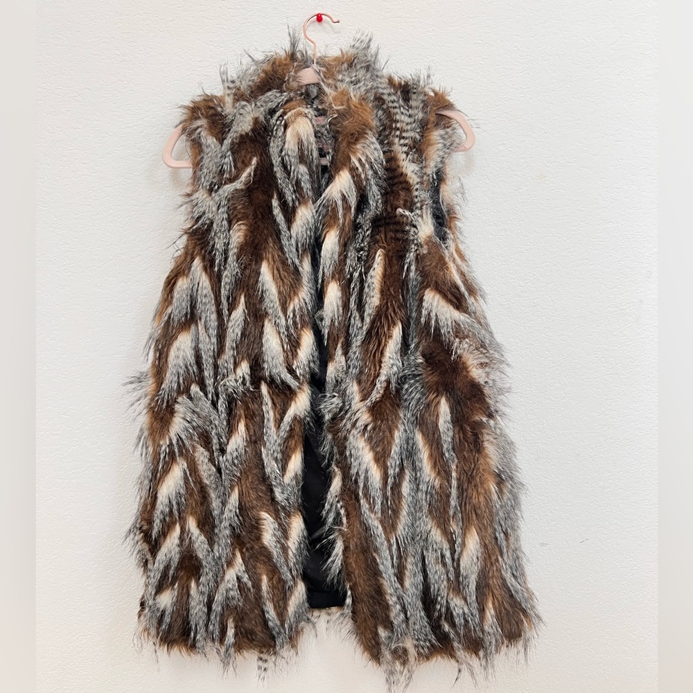 Romeo & Juliet Couture Faux Fur Vest‎ Brown Cream Sleeveless Open Front Small
